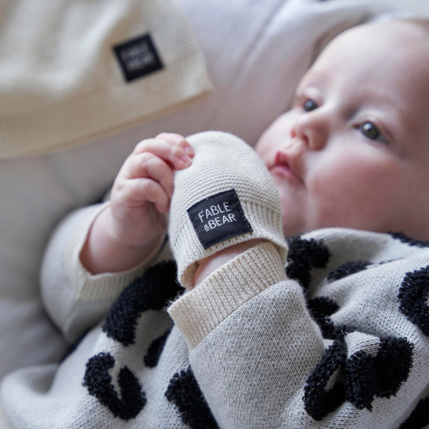 Fable Mitts